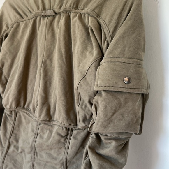Free People movement Foundation Ruched Seam zip Jacket Desert Taupe beige S - Picture 6 of 6